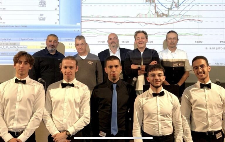 Photo de groupe d'une promotion